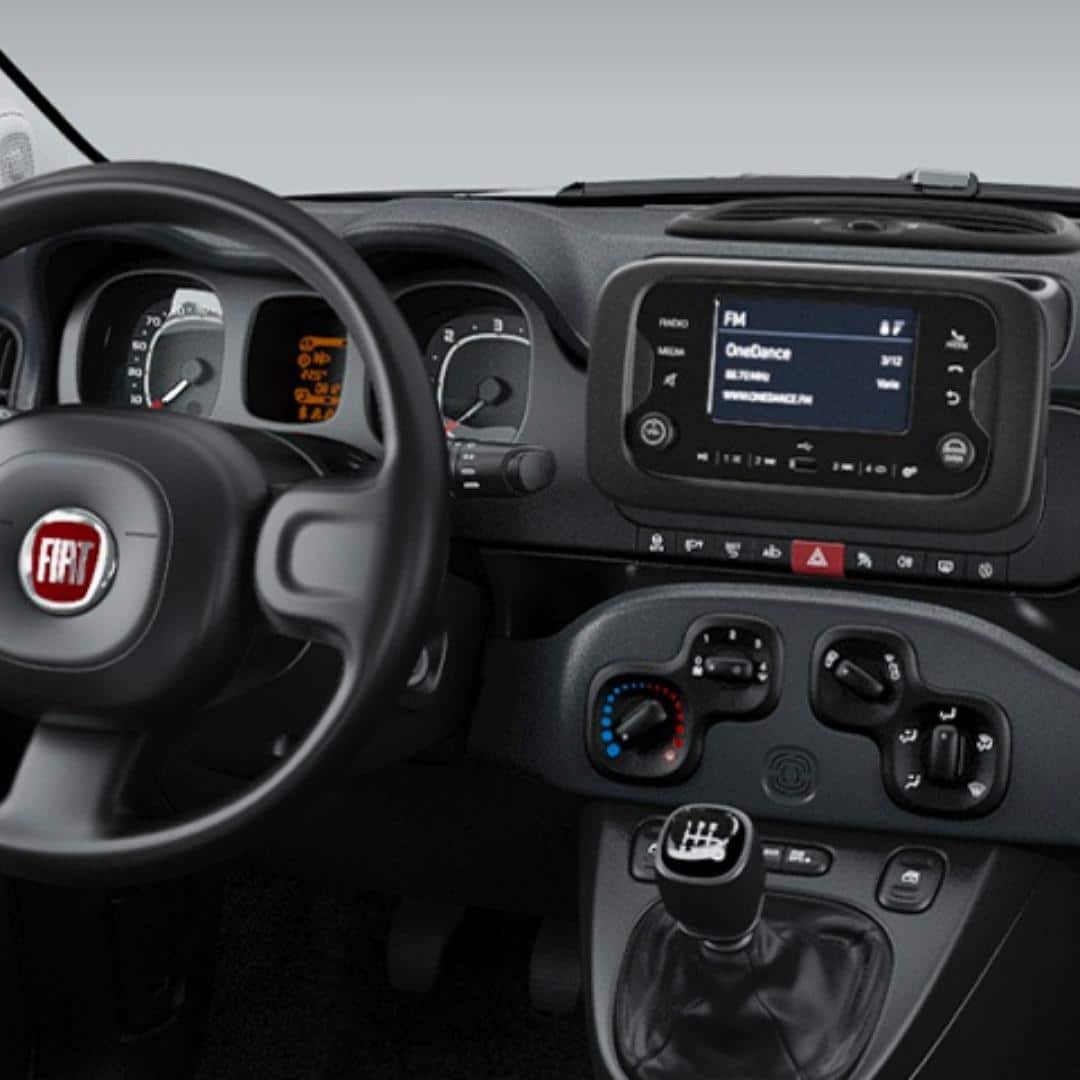 Infotainment with the new 5" Display radio featuring DAB, AM and FM, USB and Bluetooth connection in the Fiat Panda Life