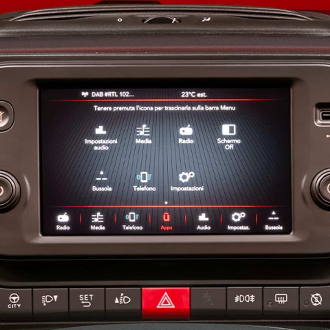 Infotainment featuring 7" radio touchscreen with Apple Carplay and Android Auto in the FIAT Panda RED