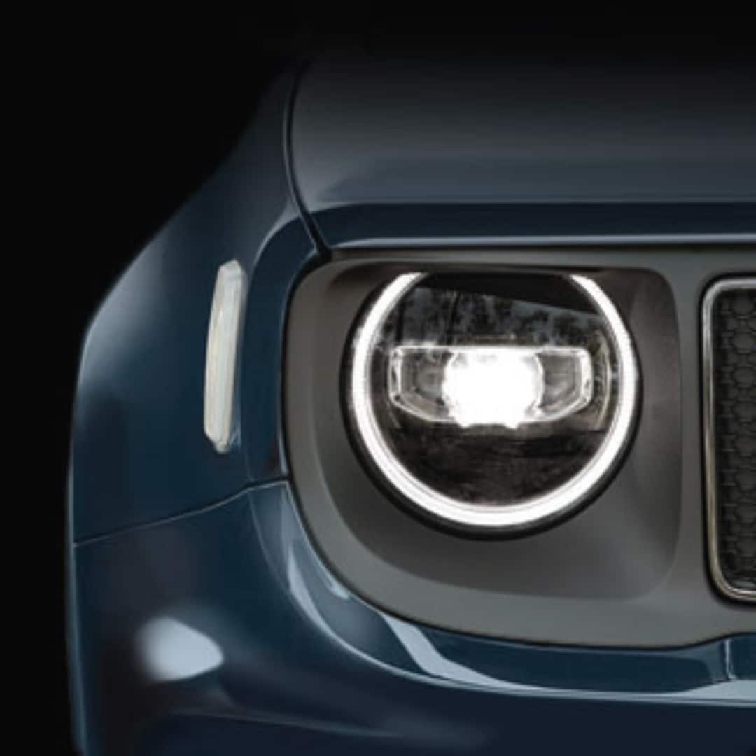 Full LED Lights on request with the Jeep Renegade e-Hybrid Limited.